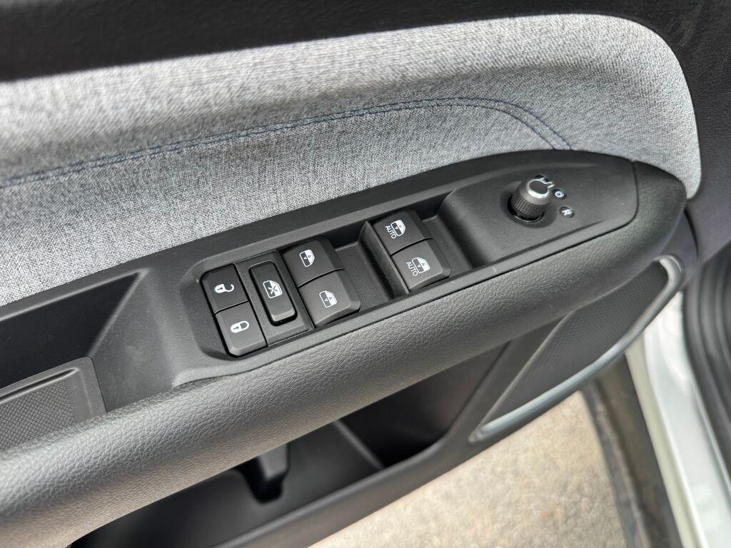 new 2025 Jeep Compass car, priced at $33,435