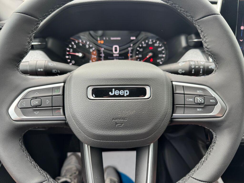 new 2025 Jeep Compass car, priced at $33,435
