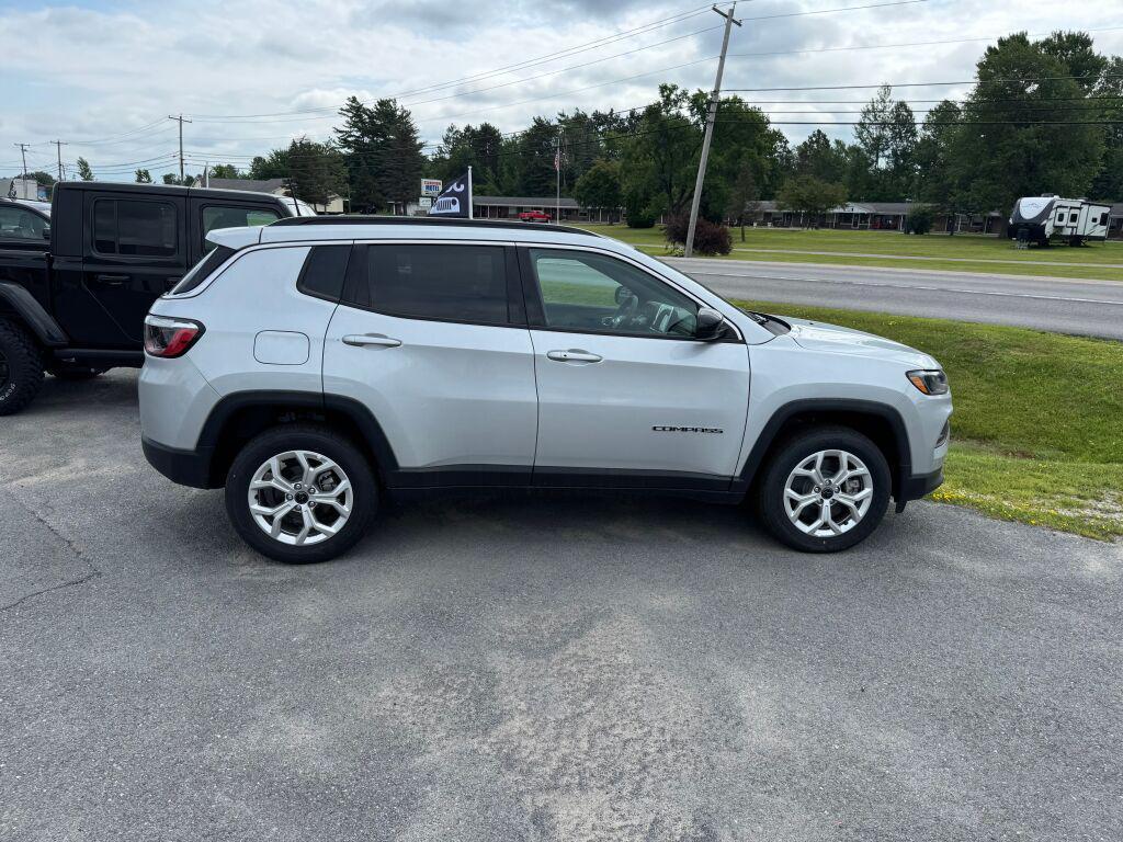 new 2025 Jeep Compass car, priced at $33,435