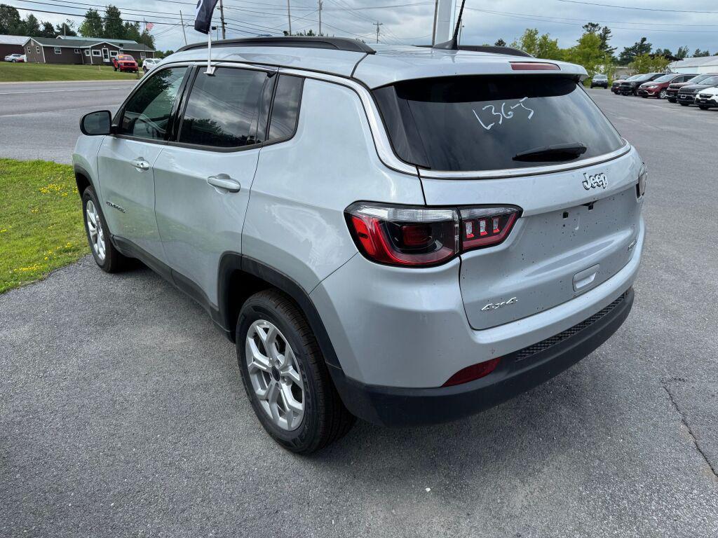 new 2025 Jeep Compass car, priced at $33,435