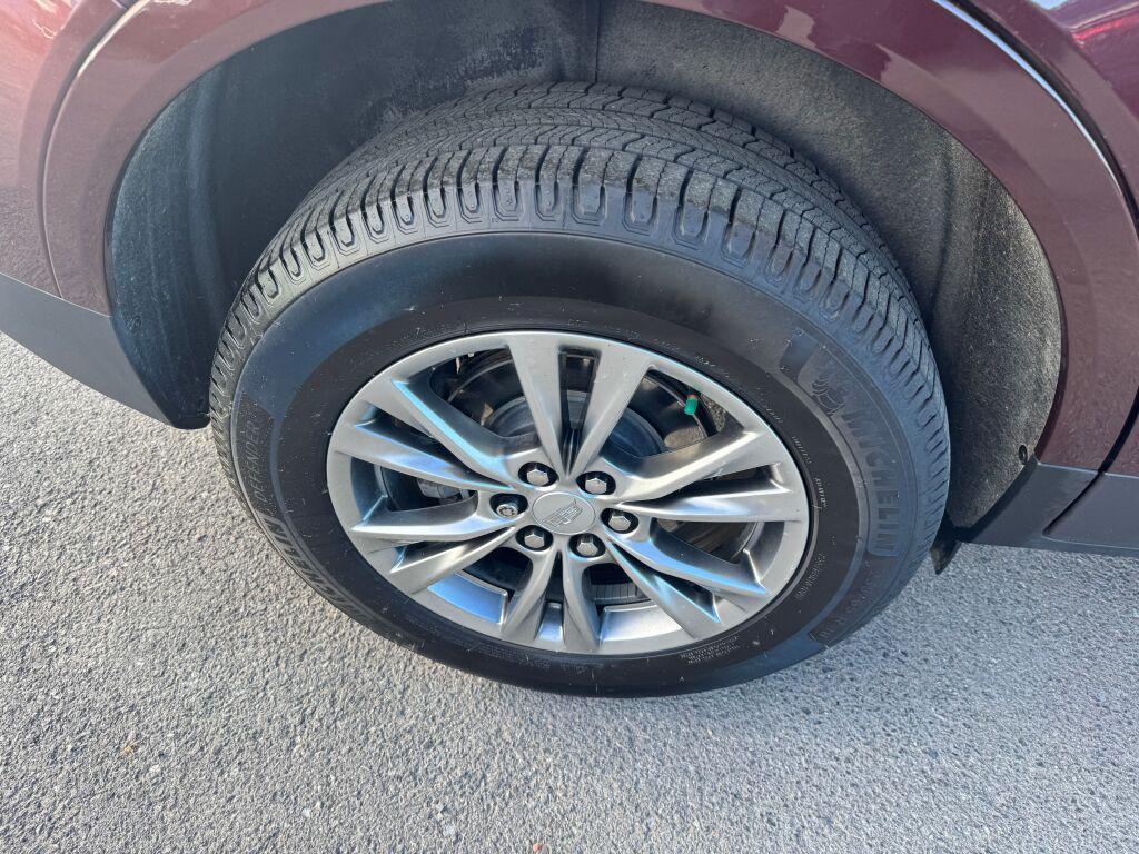 used 2022 Cadillac XT5 car, priced at $30,995