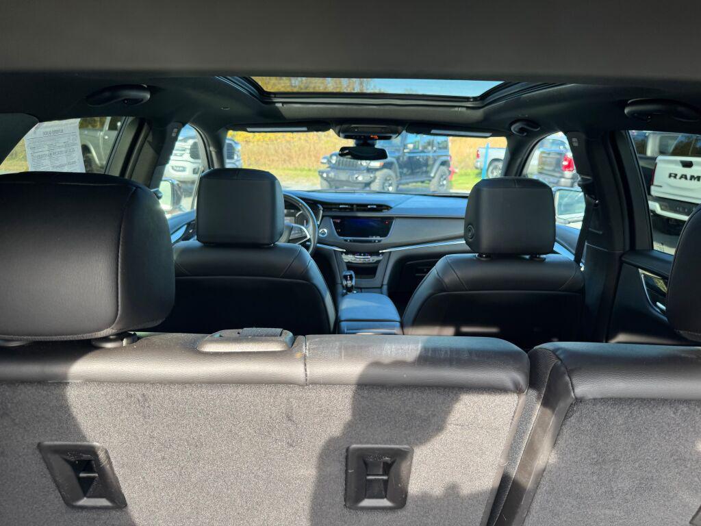 used 2022 Cadillac XT5 car, priced at $30,995