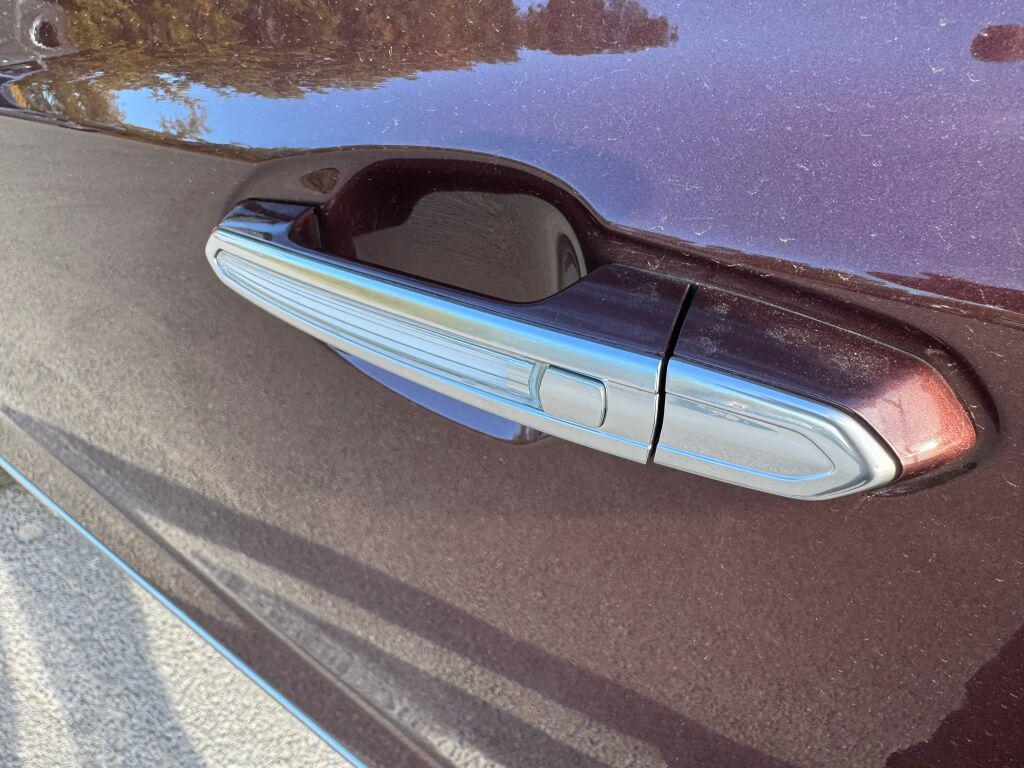 used 2022 Cadillac XT5 car, priced at $30,995