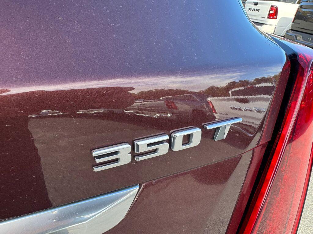 used 2022 Cadillac XT5 car, priced at $30,995