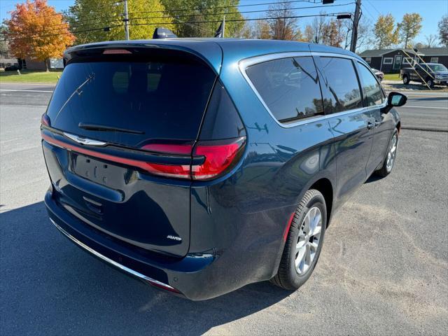 new 2025 Chrysler Pacifica car, priced at $47,635