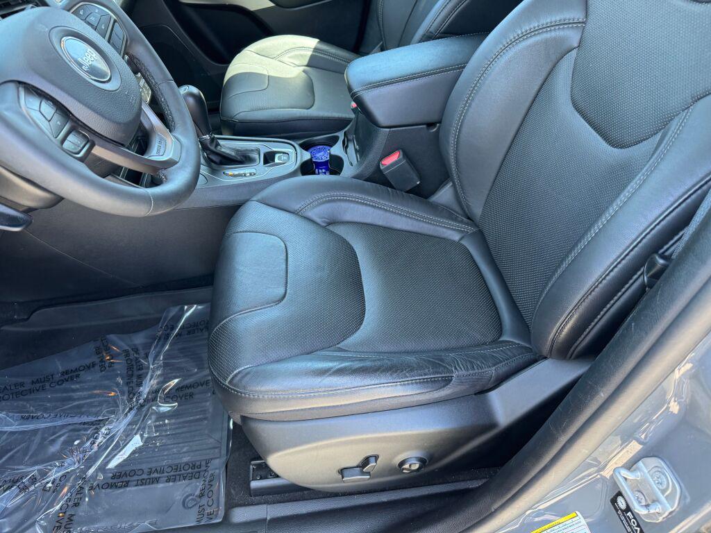 used 2021 Jeep Cherokee car, priced at $23,495