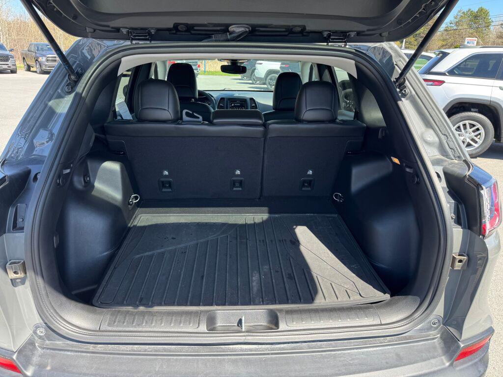 used 2021 Jeep Cherokee car, priced at $23,495