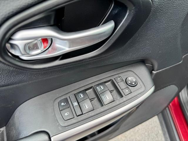 used 2021 Jeep Cherokee car, priced at $25,495
