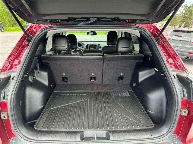 used 2021 Jeep Cherokee car, priced at $25,495