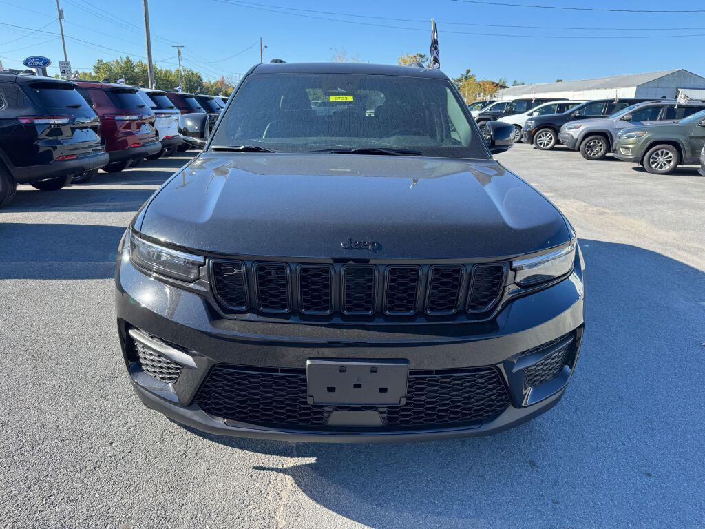 new 2025 Jeep Grand Cherokee car, priced at $48,375