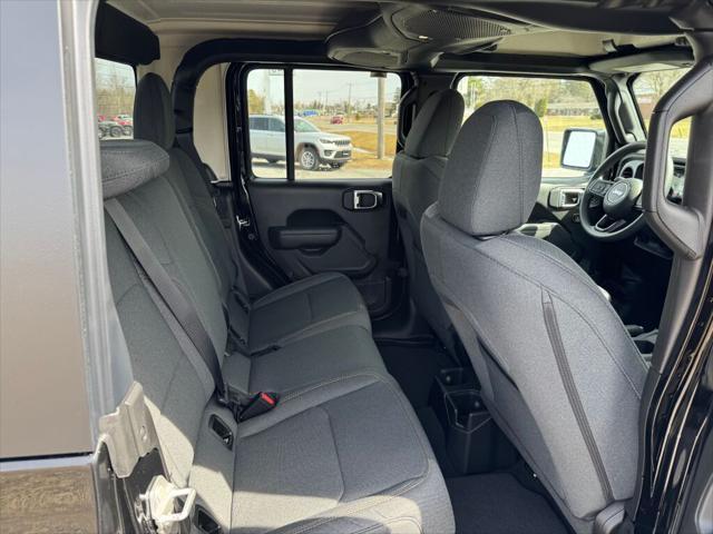 new 2025 Jeep Gladiator car, priced at $45,735