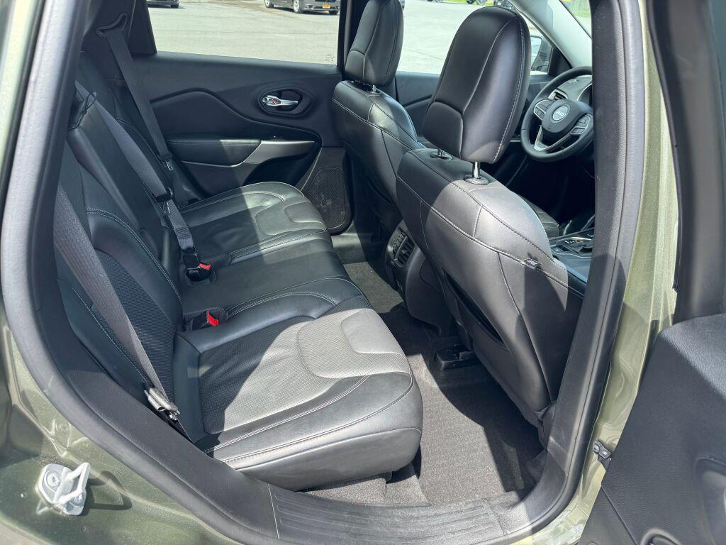 used 2021 Jeep Cherokee car, priced at $20,995