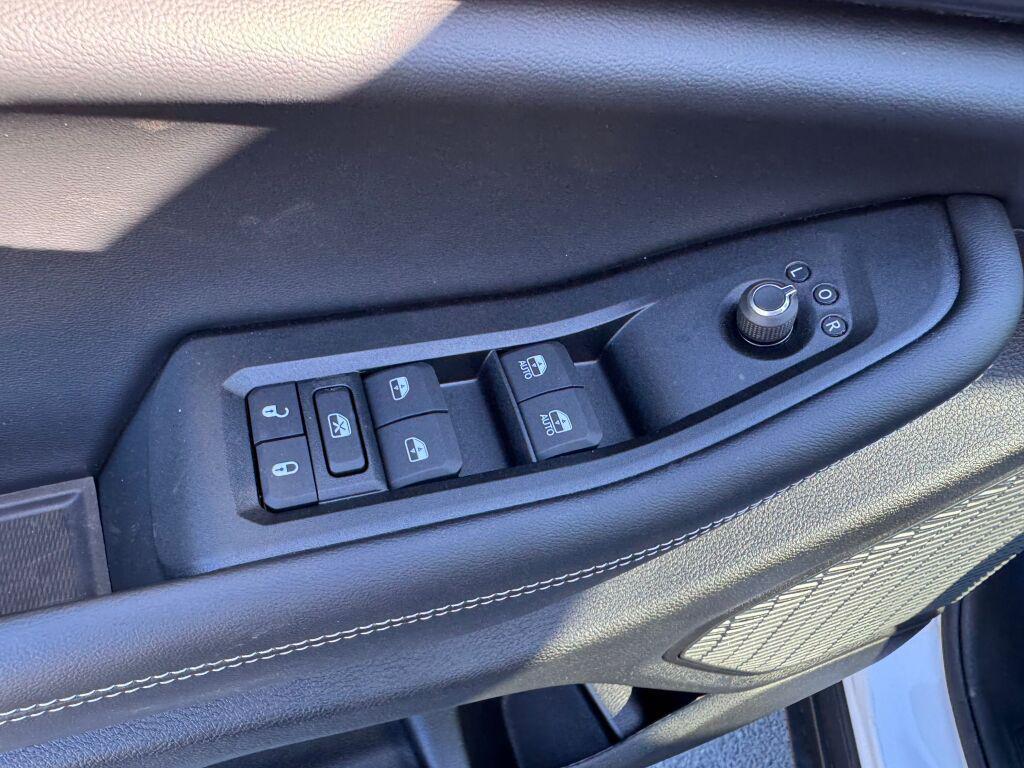 new 2025 Jeep Grand Cherokee car, priced at $47,780