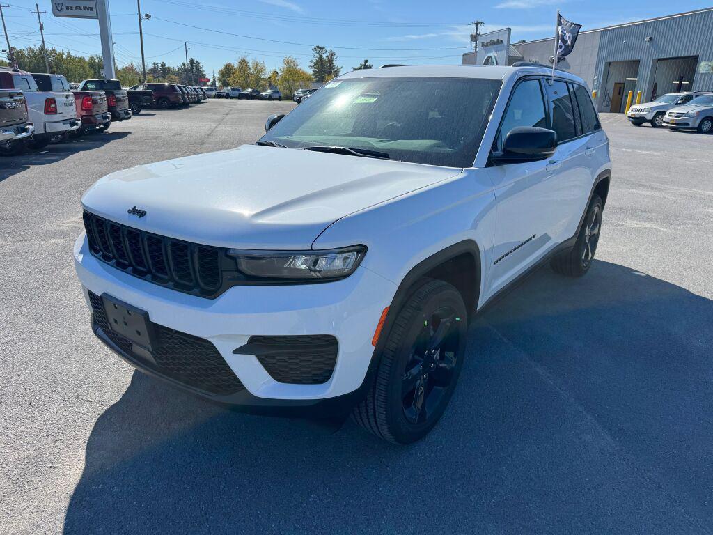 new 2025 Jeep Grand Cherokee car, priced at $47,780