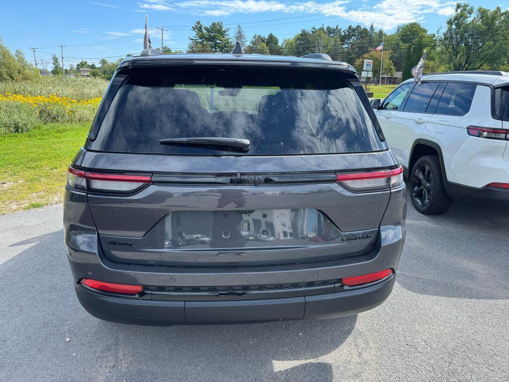 new 2025 Jeep Grand Cherokee car, priced at $52,735