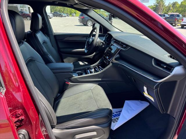 new 2025 Jeep Grand Cherokee L car, priced at $51,370