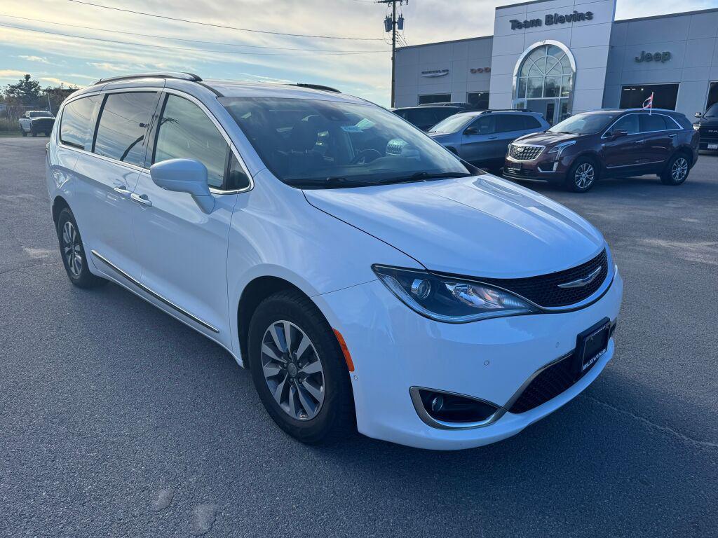 used 2020 Chrysler Pacifica car, priced at $23,995