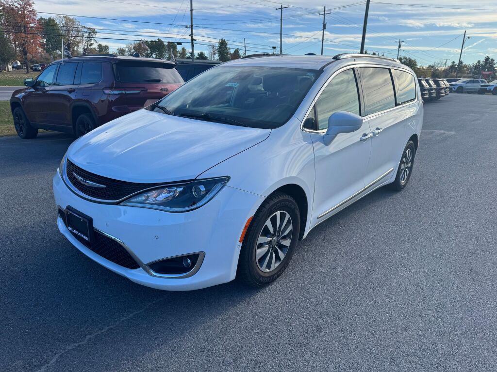 used 2020 Chrysler Pacifica car, priced at $23,995