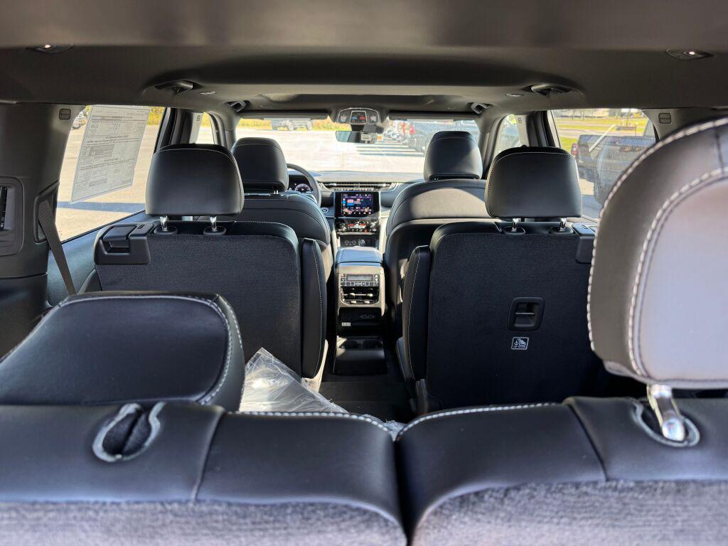 new 2025 Jeep Grand Cherokee L car, priced at $50,375