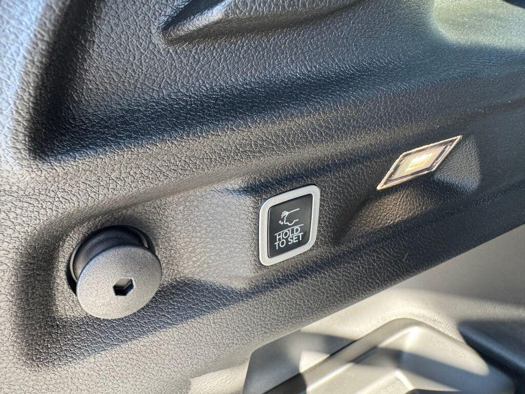 new 2025 Jeep Grand Cherokee L car, priced at $50,375