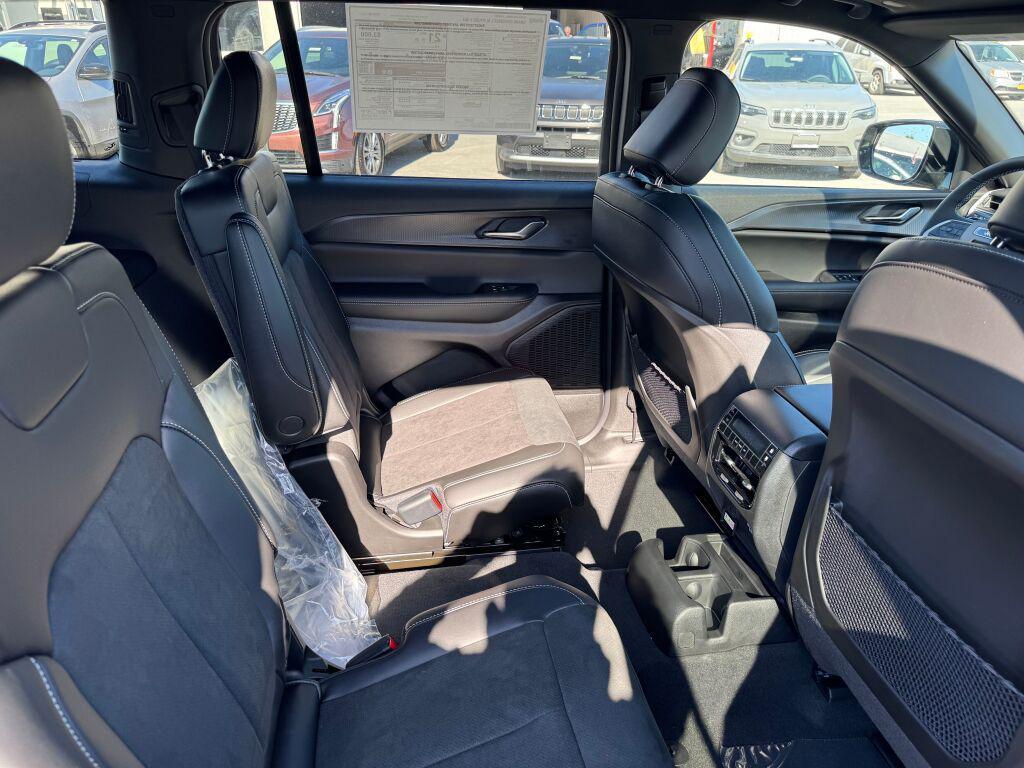 new 2025 Jeep Grand Cherokee L car, priced at $50,375
