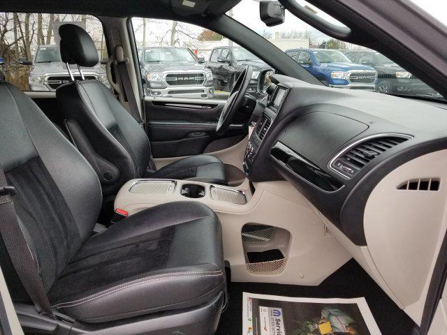 used 2017 Dodge Grand Caravan car