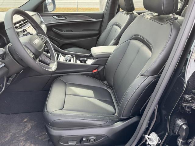 new 2025 Jeep Grand Cherokee L car, priced at $55,385