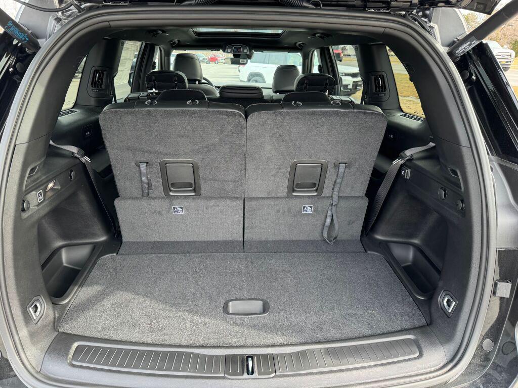 new 2025 Jeep Grand Cherokee L car, priced at $55,385