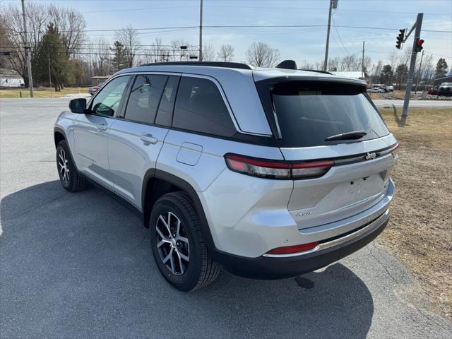 new 2025 Jeep Grand Cherokee car, priced at $49,810
