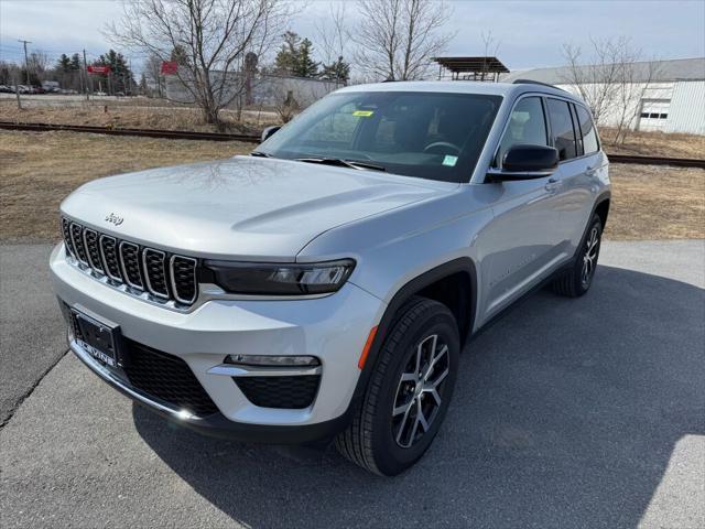new 2025 Jeep Grand Cherokee car, priced at $49,810