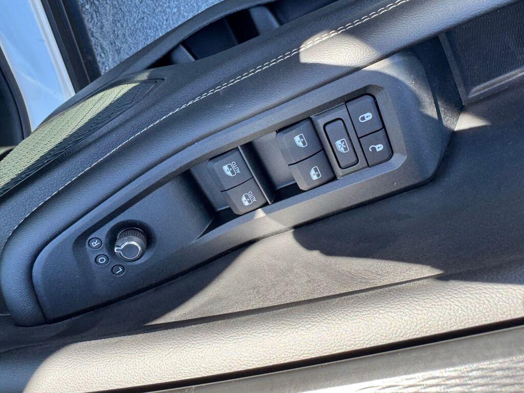 new 2025 Jeep Grand Cherokee car, priced at $47,780