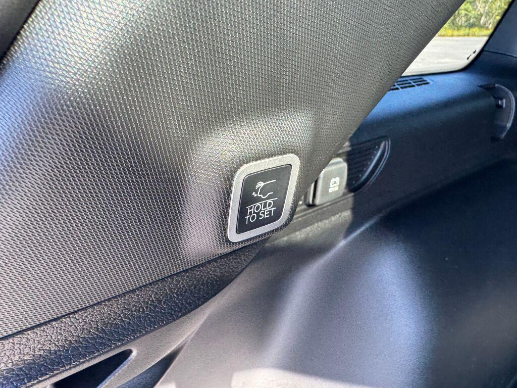 new 2025 Jeep Grand Cherokee car, priced at $48,375