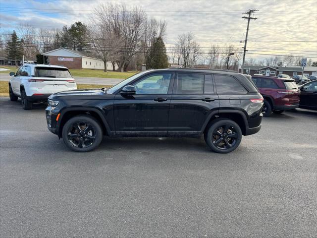 new 2025 Jeep Grand Cherokee car, priced at $48,175