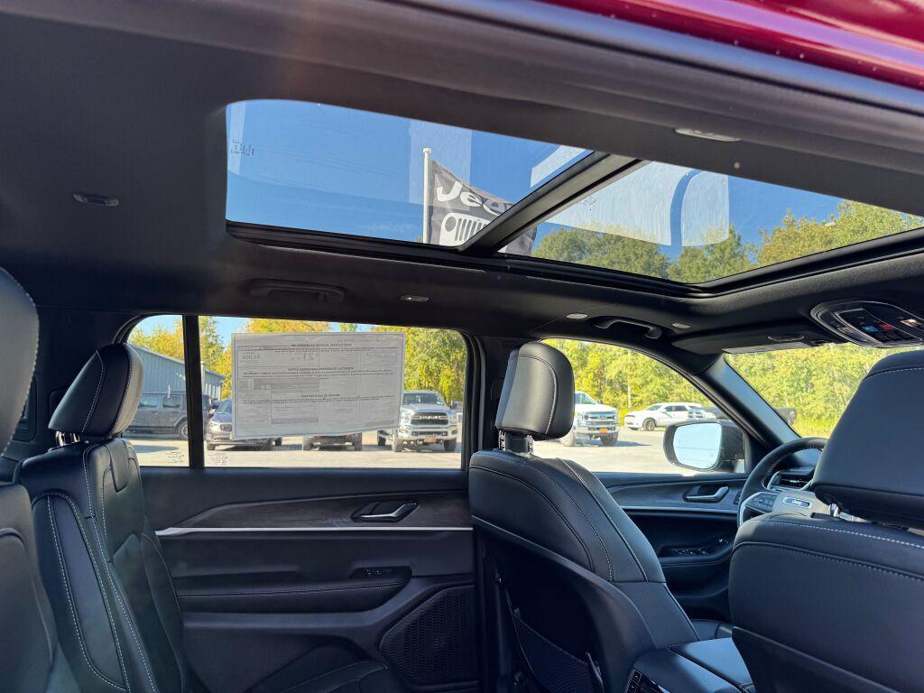 new 2025 Jeep Grand Cherokee L car, priced at $54,835