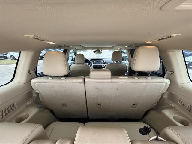 used 2019 Toyota Highlander car, priced at $24,992