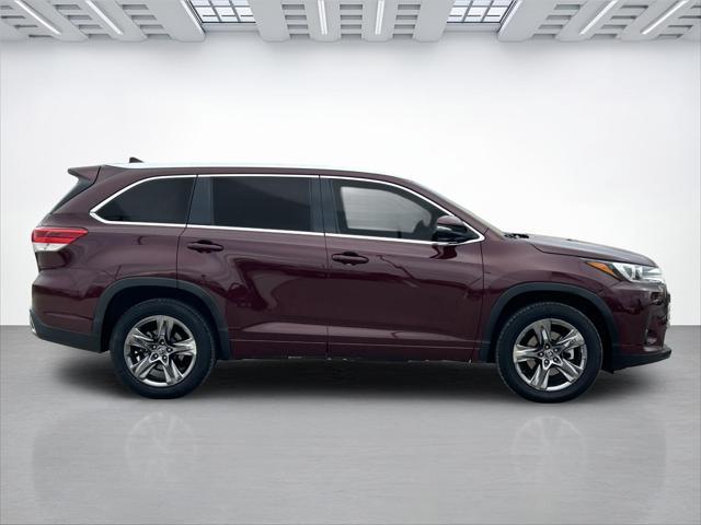 used 2019 Toyota Highlander car, priced at $24,992