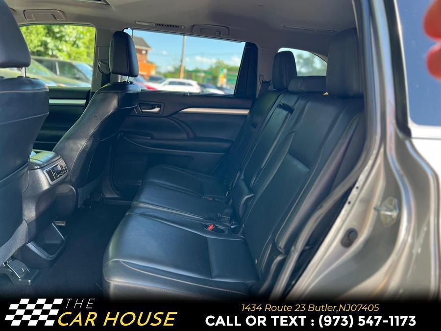 used 2015 Toyota Highlander car, priced at $17,995