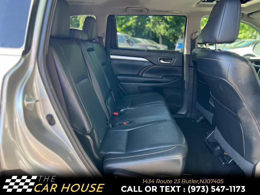 used 2015 Toyota Highlander car, priced at $17,995
