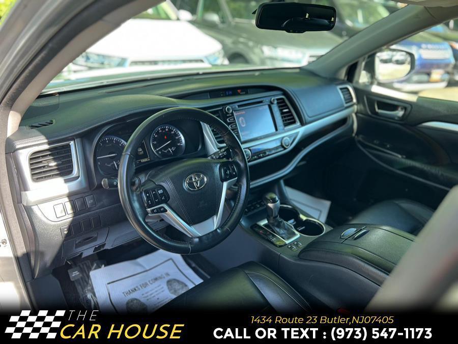 used 2015 Toyota Highlander car, priced at $17,995