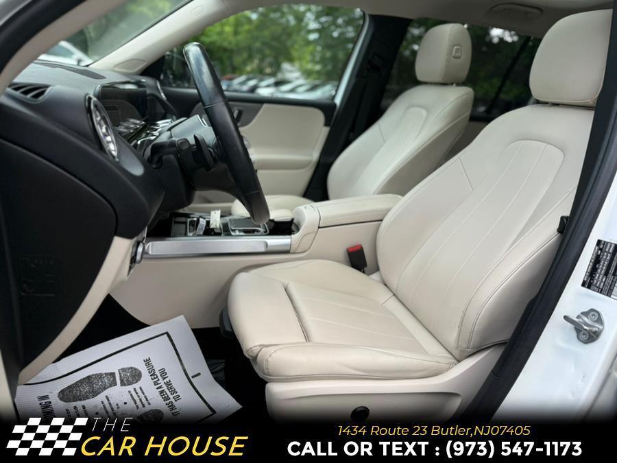 used 2020 Mercedes-Benz GLB 250 car, priced at $15,995