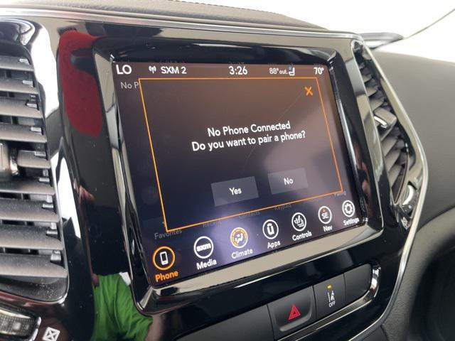 used 2022 Jeep Cherokee car, priced at $25,496
