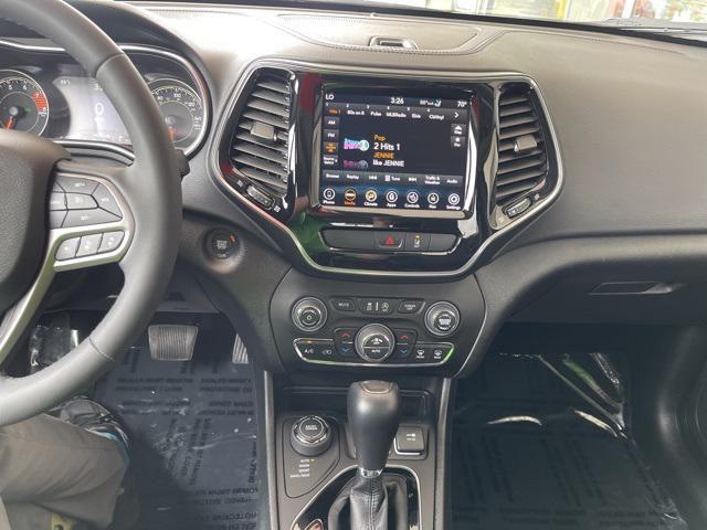 used 2022 Jeep Cherokee car, priced at $25,496