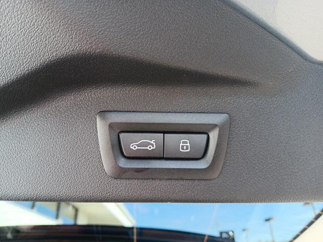 used 2025 BMW X7 car, priced at $86,000