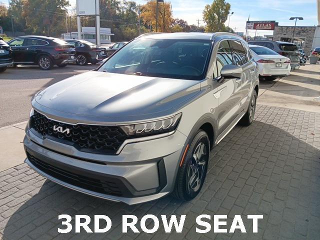 used 2022 Kia Sorento Hybrid car, priced at $29,458