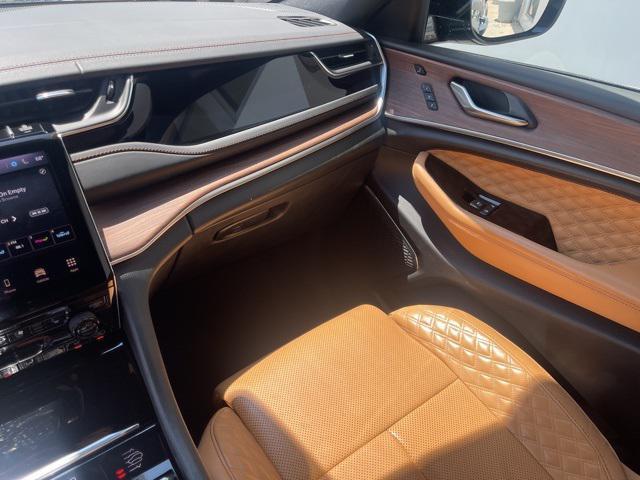 used 2022 Jeep Grand Cherokee car, priced at $35,920