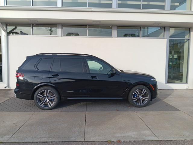 new 2025 BMW X7 car, priced at $116,805