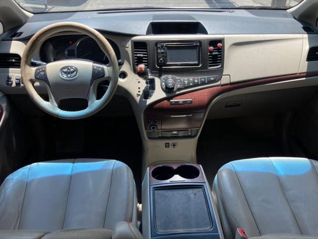 used 2014 Toyota Sienna car