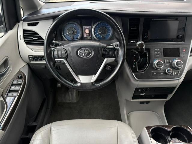 used 2015 Toyota Sienna car
