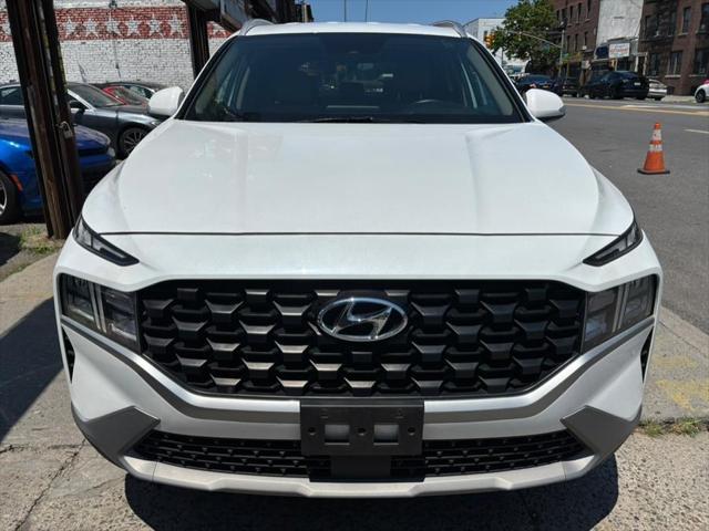 used 2023 Hyundai Santa Fe car, priced at $19,995