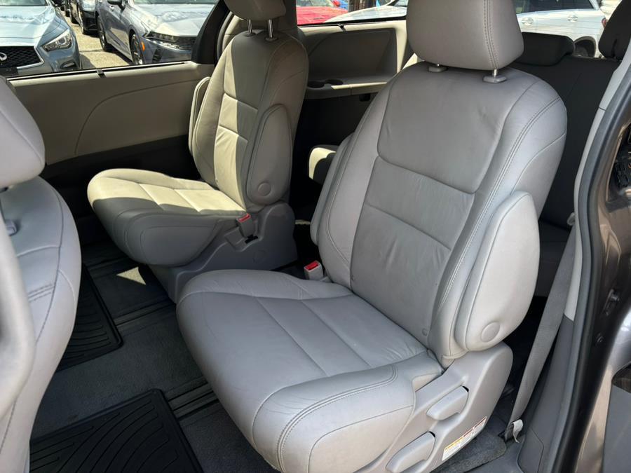 used 2015 Toyota Sienna car